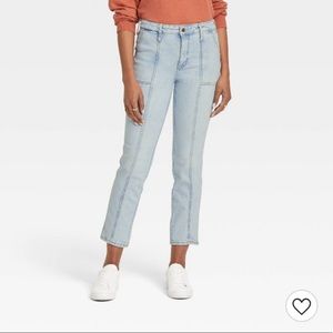 Universal Thread High Rise Slim Straight Jeans Lightwash